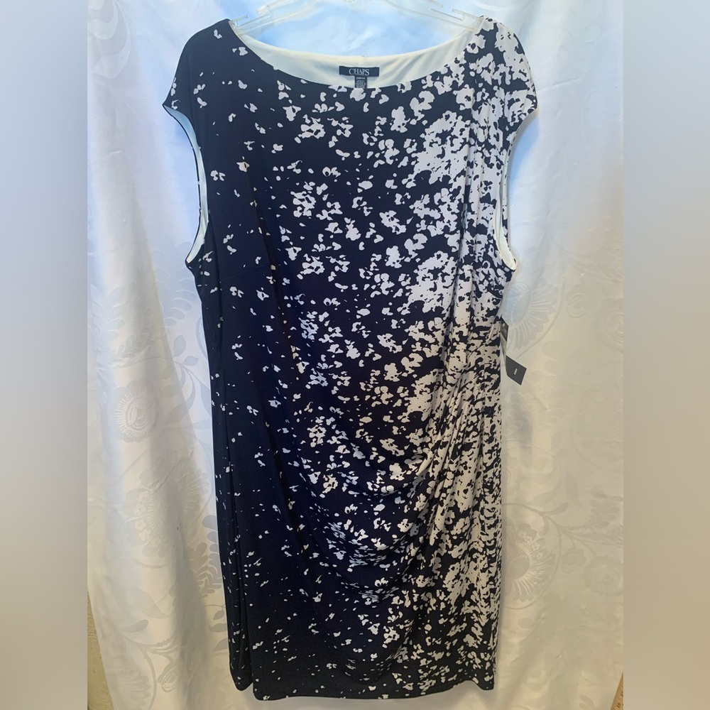 NEW Chaps Dress Women’s Size20 Navy&White Printed with Cap Sleeve with ruching